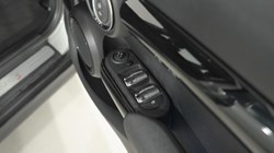 2019 (19) MINI HATCHBACK 2.0 Cooper S Classic II 5dr Auto 5641195