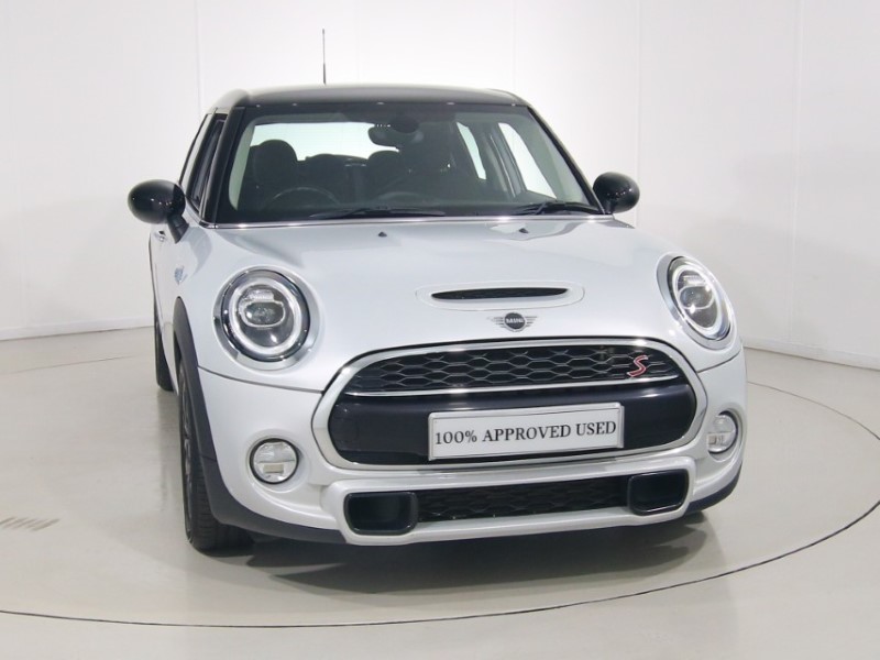 2019 (19) MINI HATCHBACK 2.0 Cooper S Classic II 5dr Auto 5641224