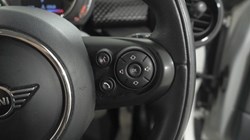2019 (19) MINI HATCHBACK 2.0 Cooper S Classic II 5dr Auto 5641207