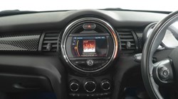 2019 (19) MINI HATCHBACK 2.0 Cooper S Classic II 5dr Auto 5641184