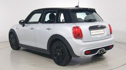 2019 (19) MINI HATCHBACK 2.0 Cooper S Classic II 5dr Auto 1