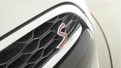 2019 (19) MINI HATCHBACK 2.0 Cooper S Classic II 5dr Auto 5641188