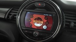 2019 (19) MINI HATCHBACK 2.0 Cooper S Classic II 5dr Auto 5641216