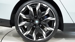 2026 (26) BMW 5 SERIES 520i M Sport Pro 5dr Auto 5650736