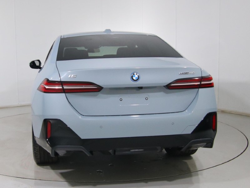 2025 (75) BMW I5 250kW eDrive40 M Sport 84kWh 4dr Auto 5622971