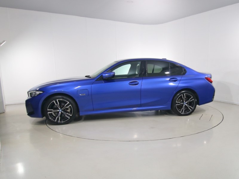 2023 (73) BMW 3 SERIES 330e xDrive M Sport 4dr Step Auto 5645489