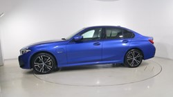 2023 (73) BMW 3 SERIES 330e xDrive M Sport 4dr Step Auto 5645489