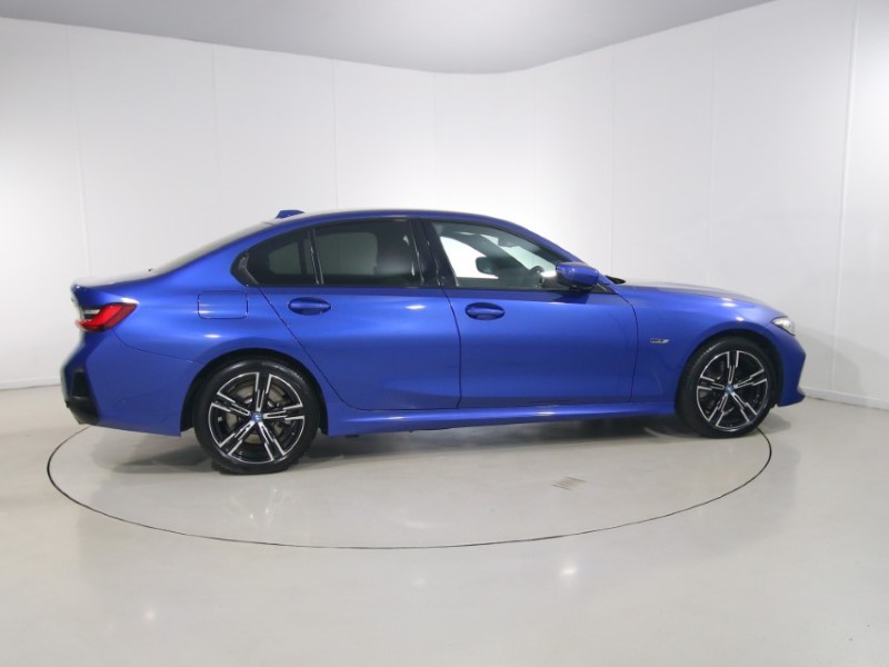 2023 (73) BMW 3 SERIES 330e xDrive M Sport 4dr Step Auto 5645493