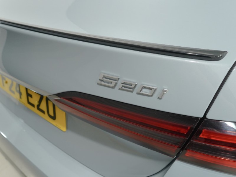 2024 (24) BMW 5 SERIES 520i M Sport Pro 4dr Auto 5644682