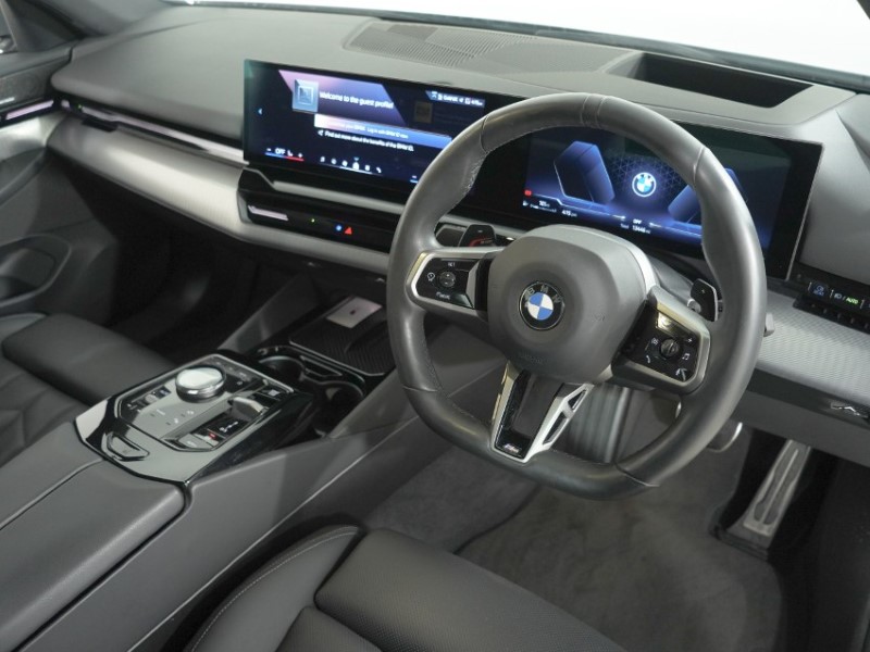2024 (24) BMW 5 SERIES 520i M Sport Pro 4dr Auto 5644711