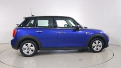 2019 (19) MINI HATCHBACK 1.5 Cooper Classic II 5dr 5646453
