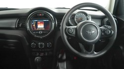 2019 (19) MINI HATCHBACK 1.5 Cooper Classic II 5dr 5646410