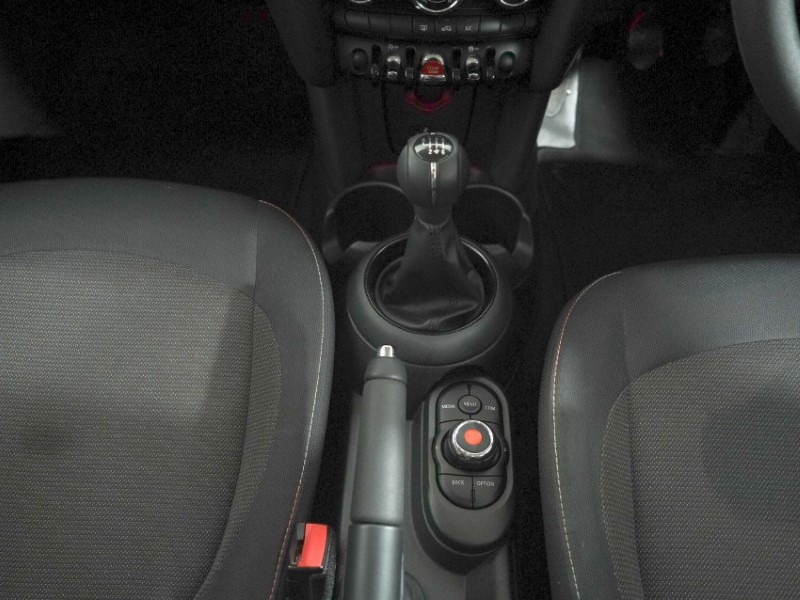 2019 (19) MINI HATCHBACK 1.5 Cooper Classic II 5dr 5646412