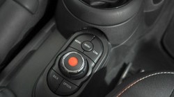 2019 (19) MINI HATCHBACK 1.5 Cooper Classic II 5dr 5646431