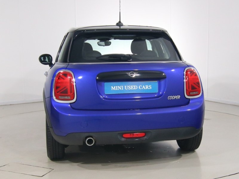 2019 (19) MINI HATCHBACK 1.5 Cooper Classic II 5dr 5646451