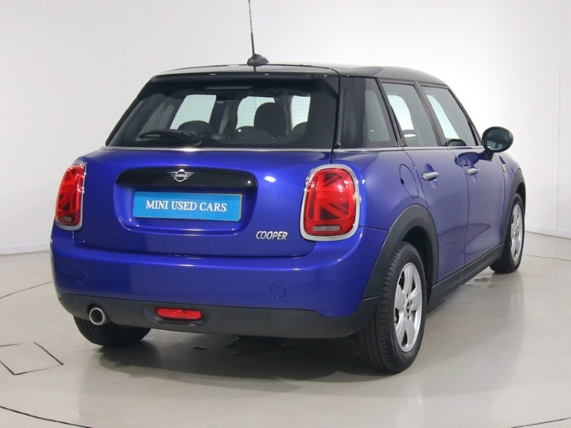 2019 (19) MINI HATCHBACK 1.5 Cooper Classic II 5dr 5646452