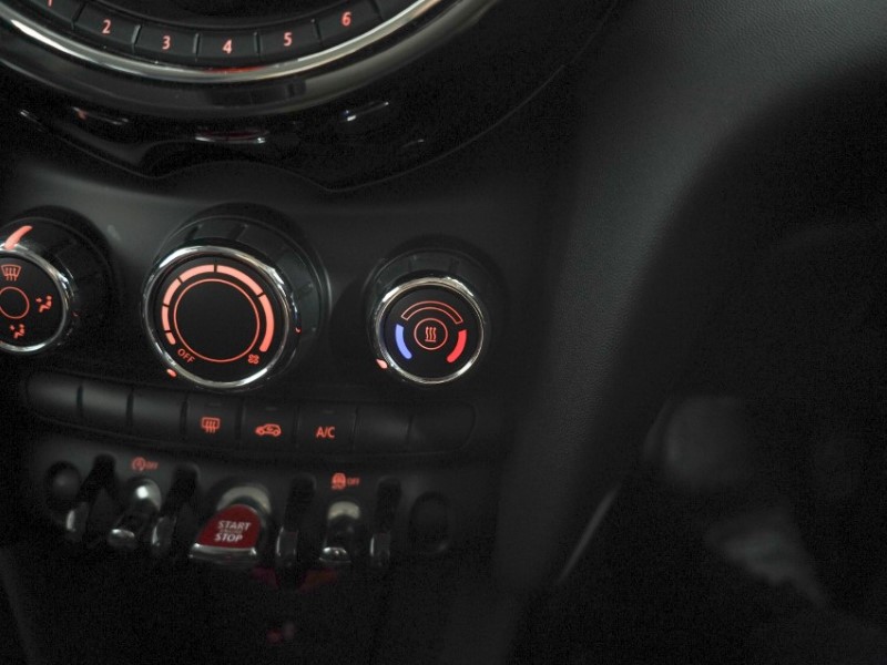 2019 (19) MINI HATCHBACK 1.5 Cooper Classic II 5dr 5646444
