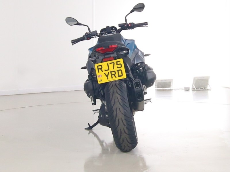 2025 (75) BMW Motorrad R1300 R SE (25MY) 5655413