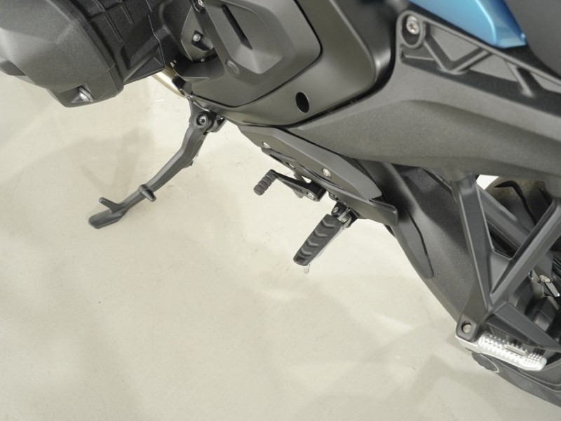 2025 (75) BMW Motorrad R1300 R SE (25MY) 5655389