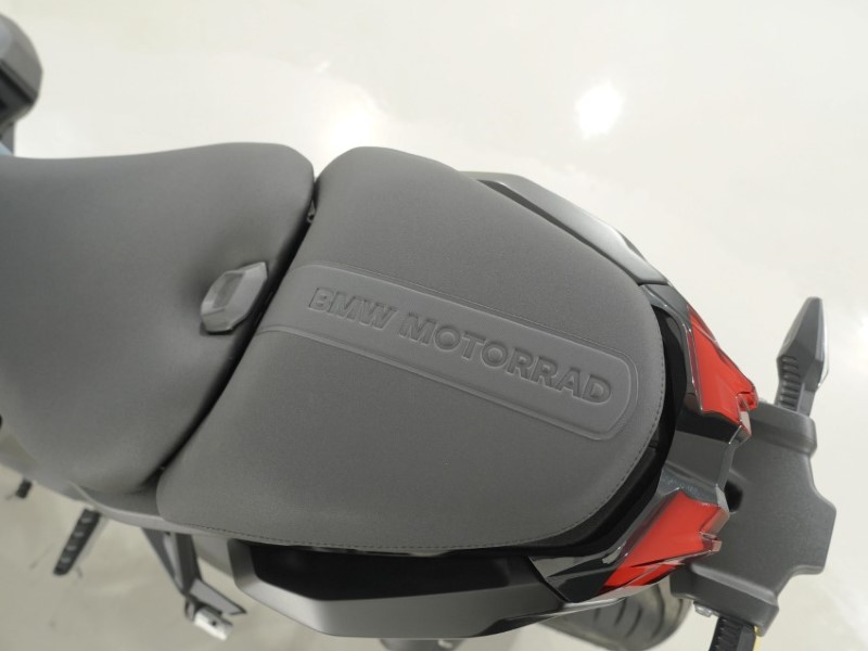 2025 (75) BMW Motorrad R1300 R SE (25MY) 5655387