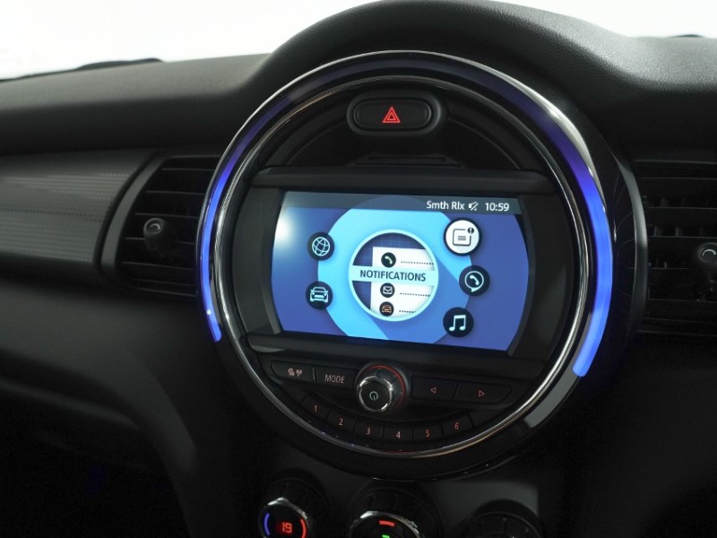 2020 (20) MINI HATCHBACK 1.5 Cooper Classic II 5dr Auto 5672023