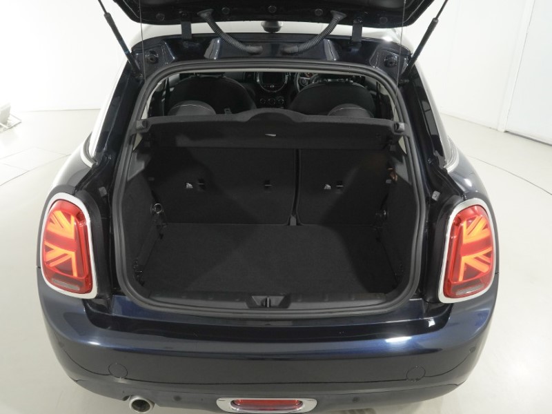 2020 (20) MINI HATCHBACK 1.5 Cooper Classic II 5dr Auto 5671989