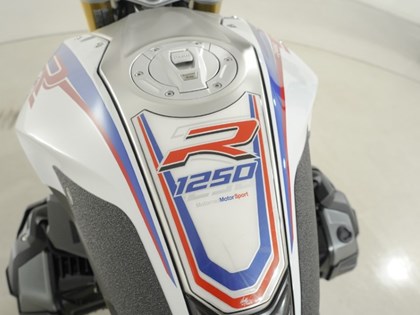 2022 (72) BMW Motorrad R1250 R SE (20MY)