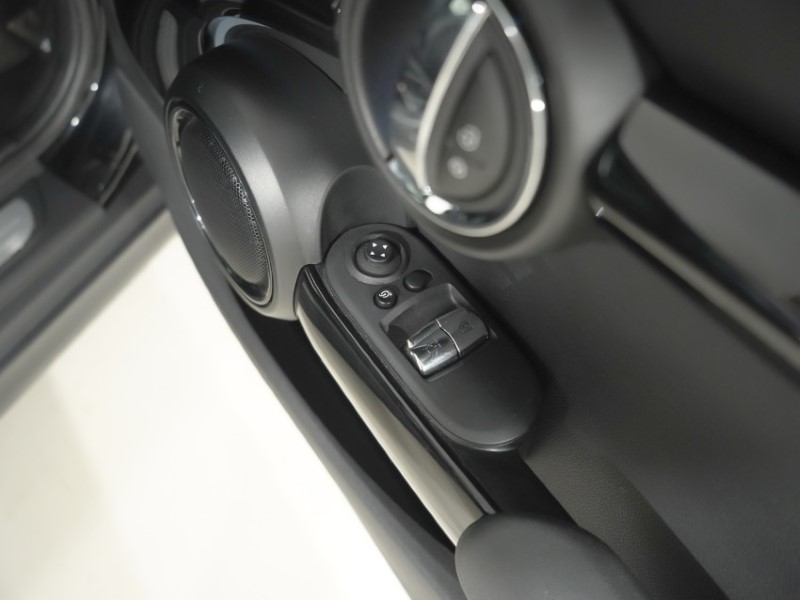 2023 (23) MINI HATCHBACK 135kW Cooper S Level 3 33kWh 3dr Auto 5663636