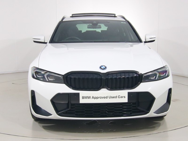 2022 (22) BMW 3 SERIES 330e xDrive M Sport 5dr Step Auto 5671956