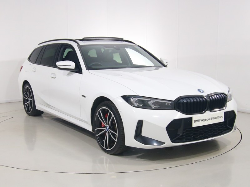 2022 (22) BMW 3 SERIES 330e xDrive M Sport 5dr Step Auto
