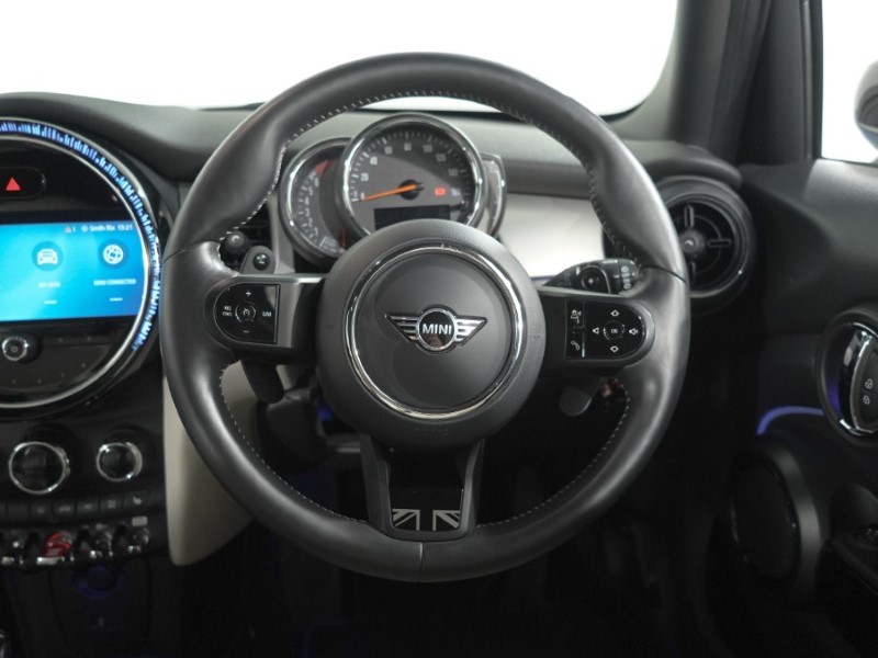 2021 (21) MINI HATCHBACK 2.0 Cooper S Exclusive 5dr Auto 5669571