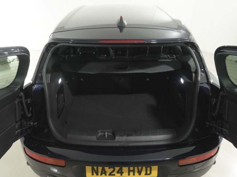 2024 (24) MINI CLUBMAN 1.5 Cooper Exclusive Premium 6dr Auto 5675040