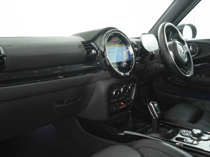 2024 (24) MINI CLUBMAN 1.5 Cooper Exclusive Premium 6dr Auto 5675045