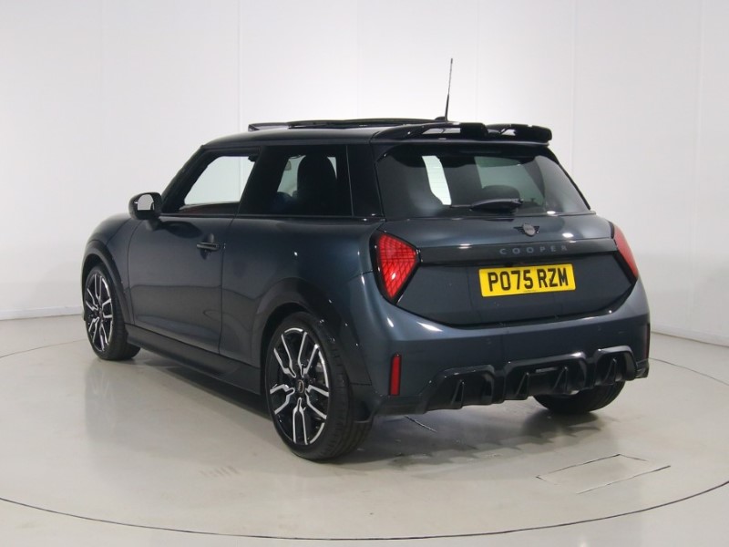 2025 (75) MINI COOPER 1.5 C Sport 3dr Auto 5691654