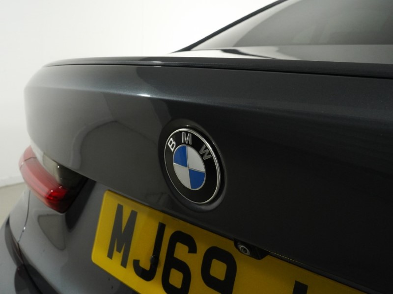 2019 (69) BMW 3 SERIES 320d M Sport 4dr Step Auto 5689312