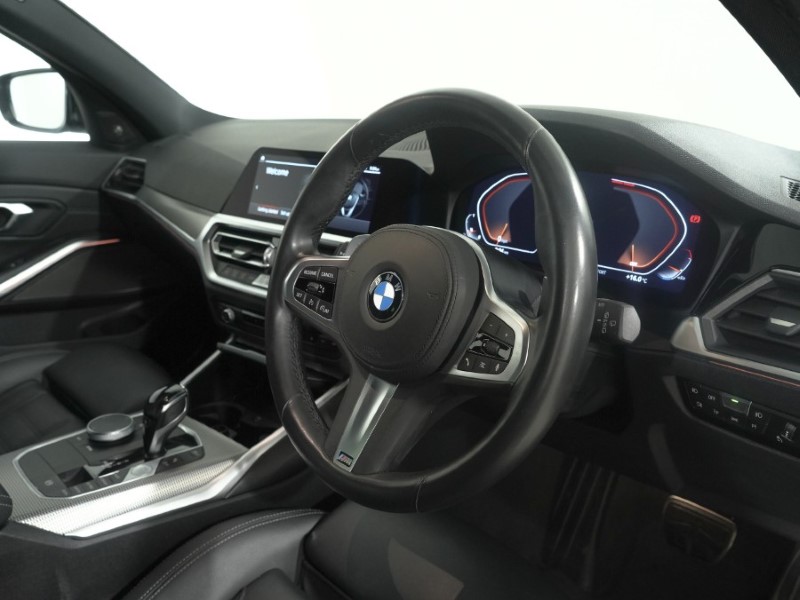 2020 (20) BMW 3 SERIES 330i M Sport 5dr Step Auto 5700127