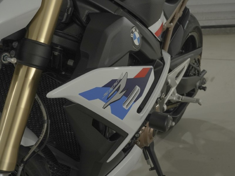 2022 (71) BMW Motorrad S1000 R Sport with M Pack (21MY) 5685368