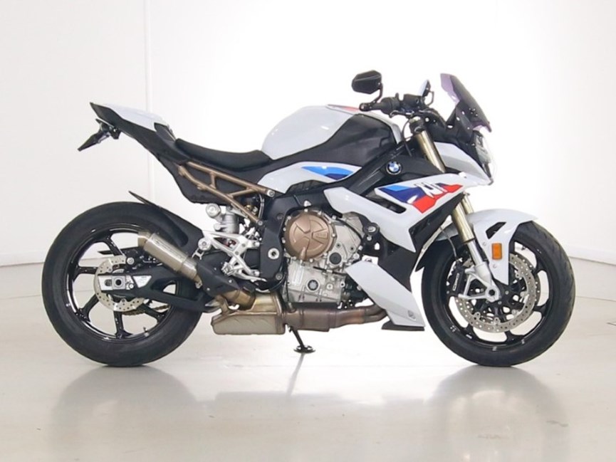 2022 (71) BMW Motorrad S1000 R Sport with M Pack (21MY)