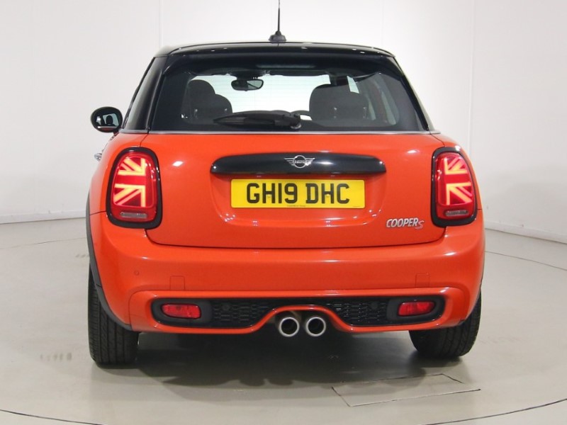 2019 (19) MINI HATCHBACK 2.0 Cooper S Classic II 5dr 5697646