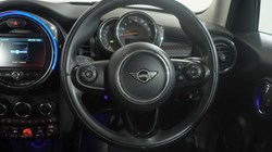 2019 (19) MINI HATCHBACK 2.0 Cooper S Classic II 5dr 5697595