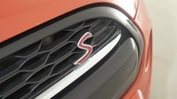 2019 (19) MINI HATCHBACK 2.0 Cooper S Classic II 5dr 5697599