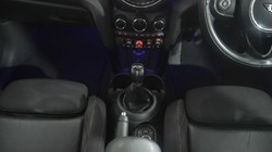 2019 (19) MINI HATCHBACK 2.0 Cooper S Classic II 5dr 5697597