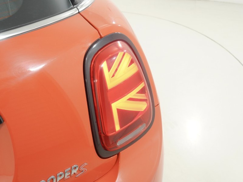 2019 (19) MINI HATCHBACK 2.0 Cooper S Classic II 5dr 5697586
