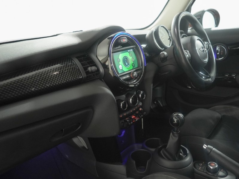 2019 (19) MINI HATCHBACK 2.0 Cooper S Classic II 5dr 5697690