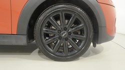 2019 (19) MINI HATCHBACK 2.0 Cooper S Classic II 5dr 5697602