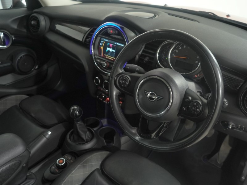 2019 (19) MINI HATCHBACK 2.0 Cooper S Classic II 5dr 5697609