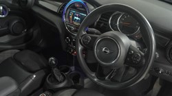 2019 (19) MINI HATCHBACK 2.0 Cooper S Classic II 5dr 5697609