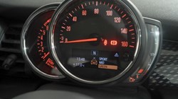 2019 (19) MINI HATCHBACK 2.0 Cooper S Classic II 5dr 5697628