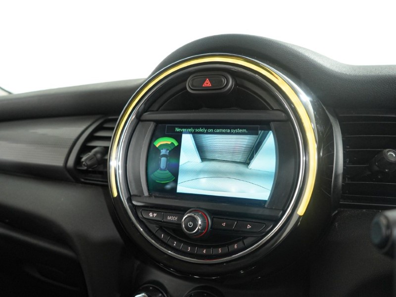 2020 (20) MINI HATCHBACK 1.5 Cooper Classic II 3dr Auto 5701021