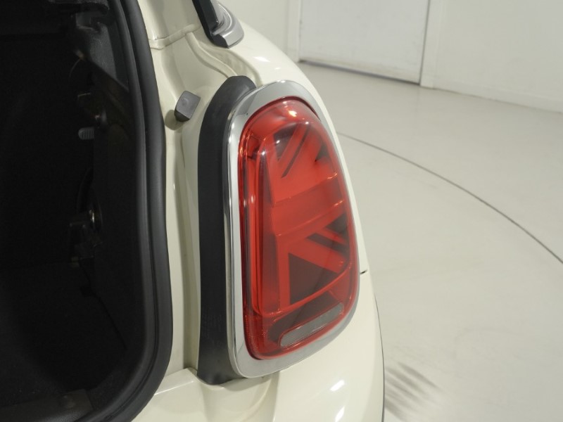 2020 (20) MINI HATCHBACK 1.5 Cooper Classic II 3dr Auto 5700984